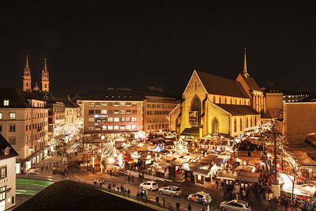 Basler Weihnachtsmarkt auf dem Barfuesserplatz 3__c_ Basel Tourismus